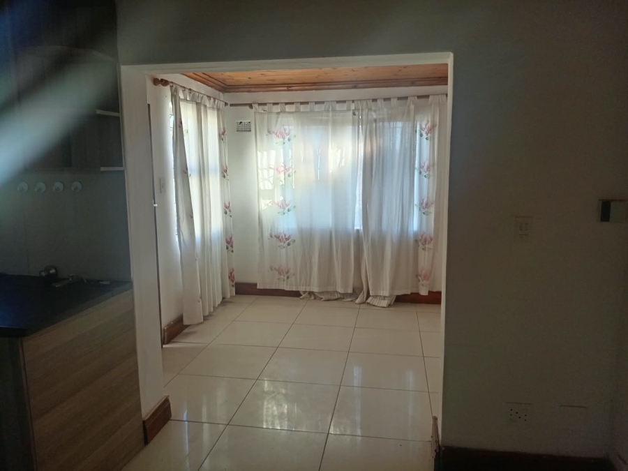 To Let 3 Bedroom Property for Rent in Lentegeur Western Cape